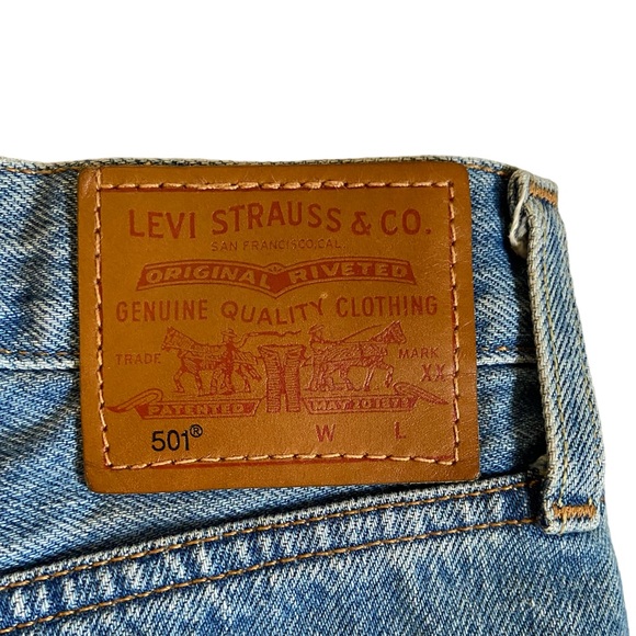Levi’s 501 High Rise Denim Short Light Wash - Picture 5 of 11